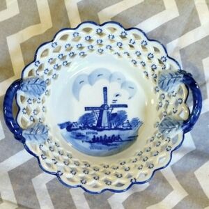 Delft Blue Basket Weave Handled Dish